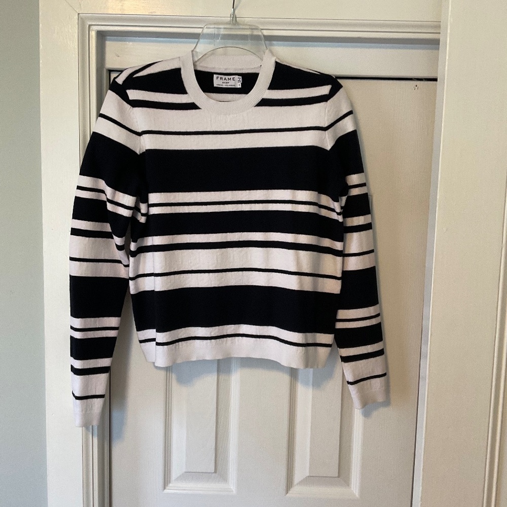 Frame Womens Black & White Sweater
